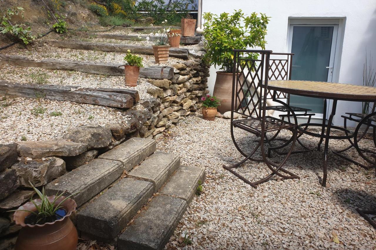 Gites L'Hermitage La Tour-dʼAigues Екстериор снимка